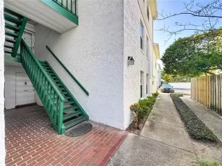 Photo #3: O6384133 Listing