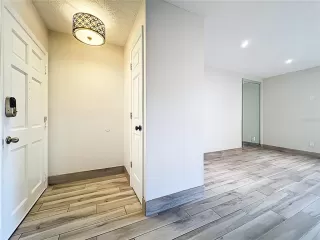 Photo #6: O6384133 Listing