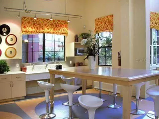 Photo #2: O6384217 Listing 