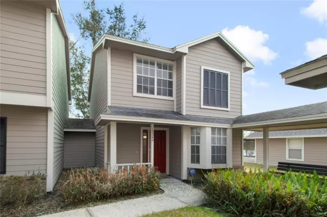 MLS: O6384313 Condo For Sale