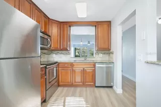 Photo #3: O6384336 Listing 