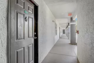 Photo #5: O6384346 Listing 