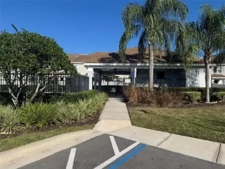 Photo #4: O6384410 Listing 