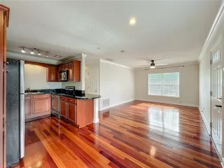 Photo #6: O6384696 Listing 