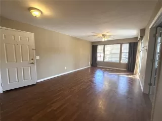 Photo #2: O6384885 Listing