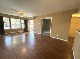 Photo #5: O6384885 Listing