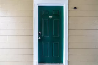 Photo #2: O6384886 Listing