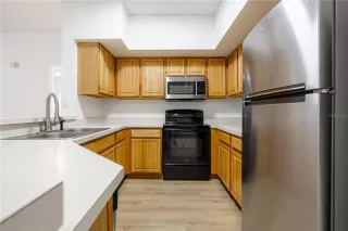 Photo #6: O6384886 Listing