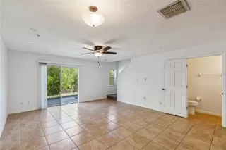 Photo #6: O6384922 Listing