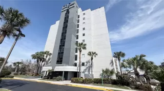 Photo #1: O6384933 Listing