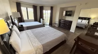 Photo #6: O6384933 Listing