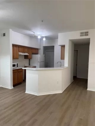 Photo #1: O6384980 Listing 