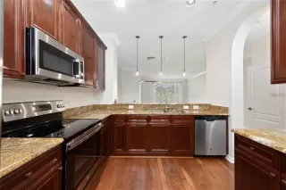 Photo #3: O6384990 Listing 