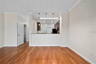 Photo #6: O6384990 Listing 