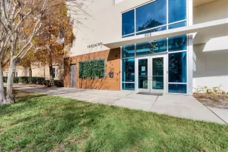 Photo #1: O6385013 Listing