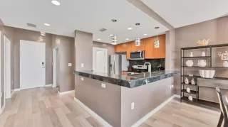 Photo #5: O6385013 Listing