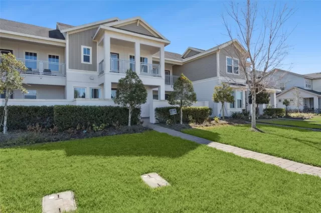 MLS: O6385210 Condo For Sale