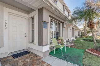 Photo #5: O6385215 Listing