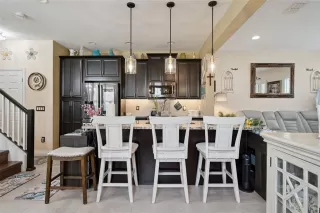 Photo #1: O6385239 Listing