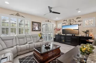 Photo #2: O6385239 Listing