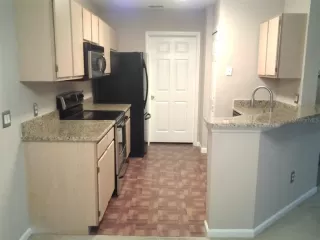 Photo #3: O6385325 Listing