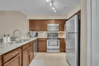 Photo #3: O6385364 Listing