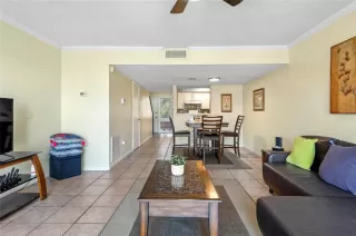 Photo #5: O6385383 Listing