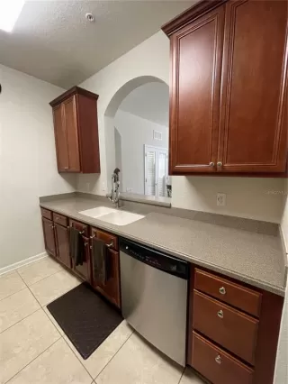 Photo #2: O6385472 Listing 