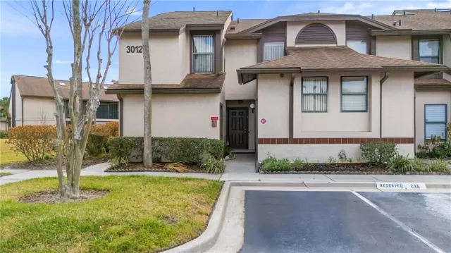 MLS: O6385518 Condo For Sale