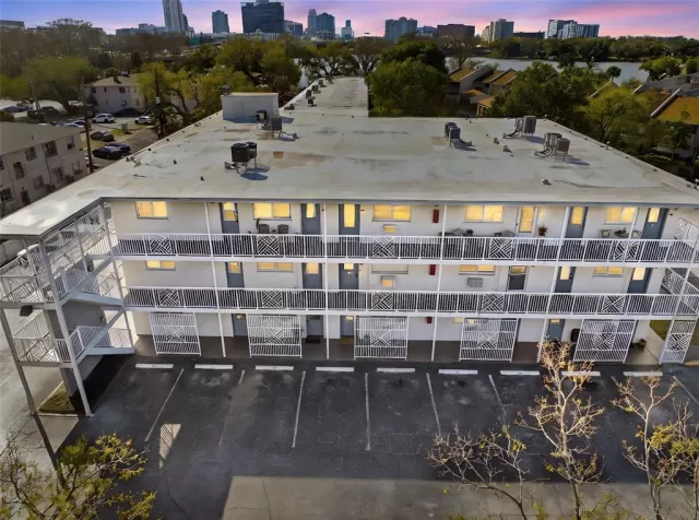 MLS: O6385733 Condo For Sale