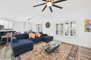 Photo #5: O6385753 Listing 