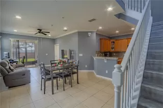 Photo #6: O6385793 Listing