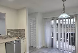 Photo #3: O6385829 Listing 