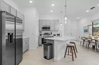 Photo #2: O6385905 Listing