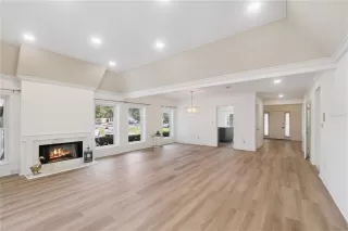 Photo #3: O6386089 Listing