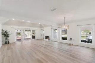 Photo #5: O6386089 Listing