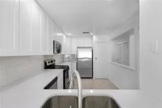 Photo #2: O6386123 Listing 