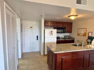 Photo #1: O6386294 Listing