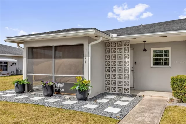 MLS: O6386576 Condo For Sale