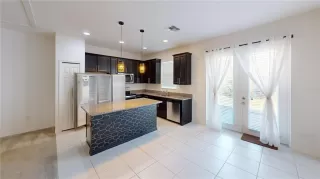 Photo #3: O6386631 Listing 