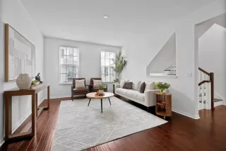 Photo #4: O6386635 Listing