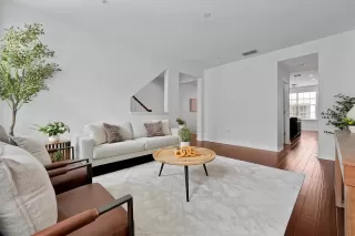 Photo #6: O6386635 Listing