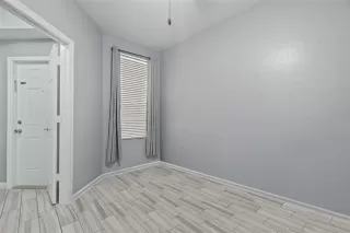 Photo #4: O6386668 Listing