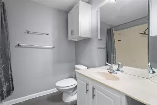 Photo #5: O6386668 Listing