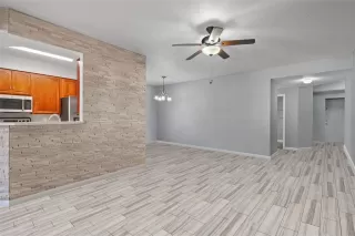 Photo #6: O6386668 Listing