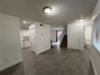 Photo #3: O6386733 Listing 