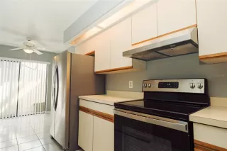 Photo #4: O6386755 Listing 