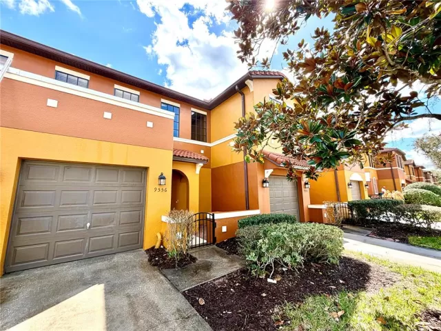 MLS: O6386915 Condo For Sale