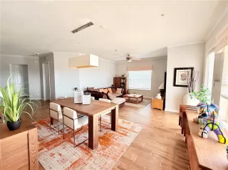 Photo #4: O6386974 Listing