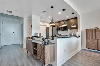 Photo #6: O6386981 Listing